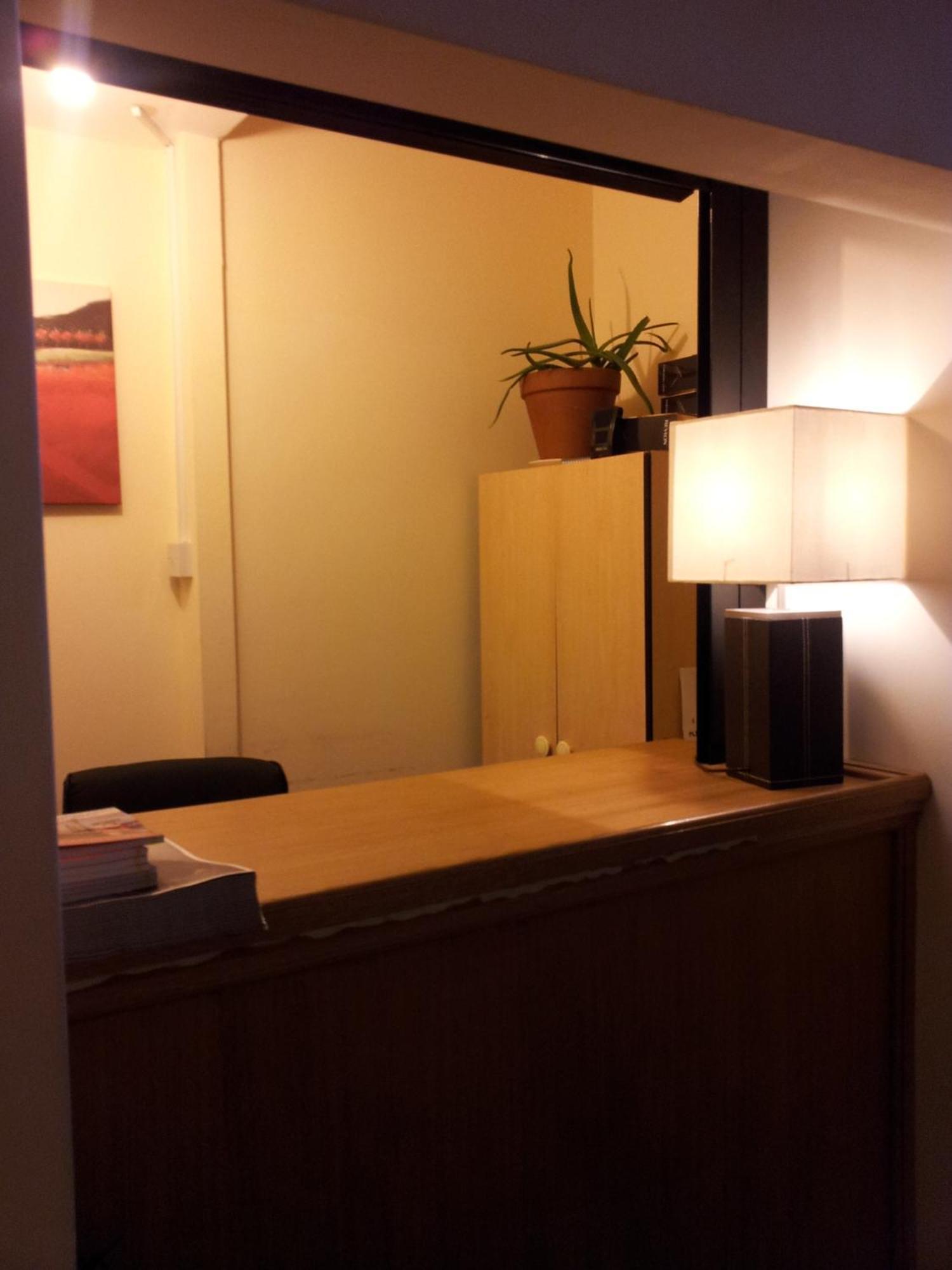 London Olympus Hotel Nirvana ภายนอก รูปภาพ